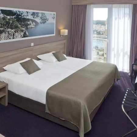 أدريا 4* دوبروفينك