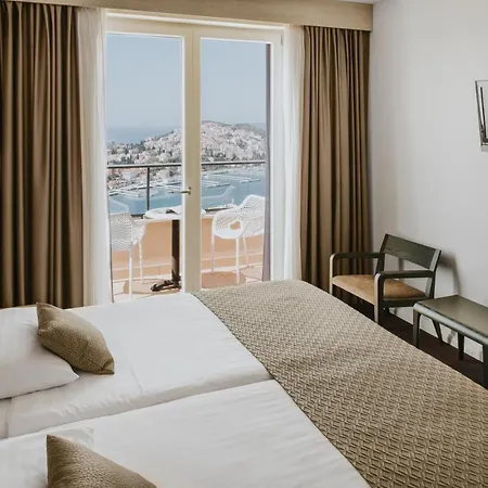 أدريا 4* دوبروفينك
