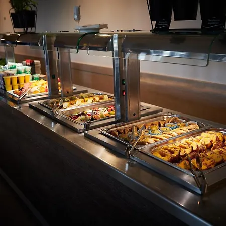 アドリア ホテル 4*