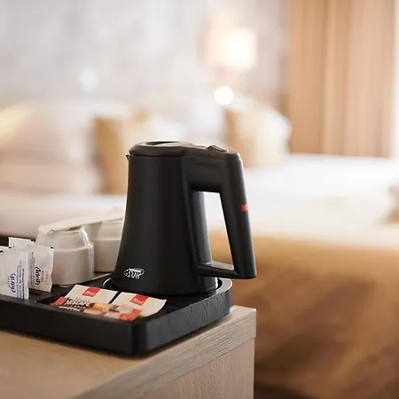 アドリア ホテル