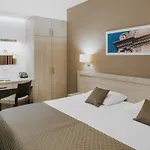 Adria 4*