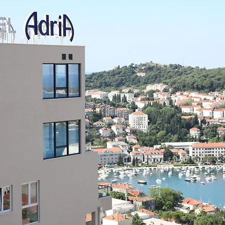 Adria 4*