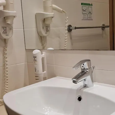 Adria Hotel 4*