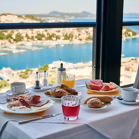 Hotel Adria 4*